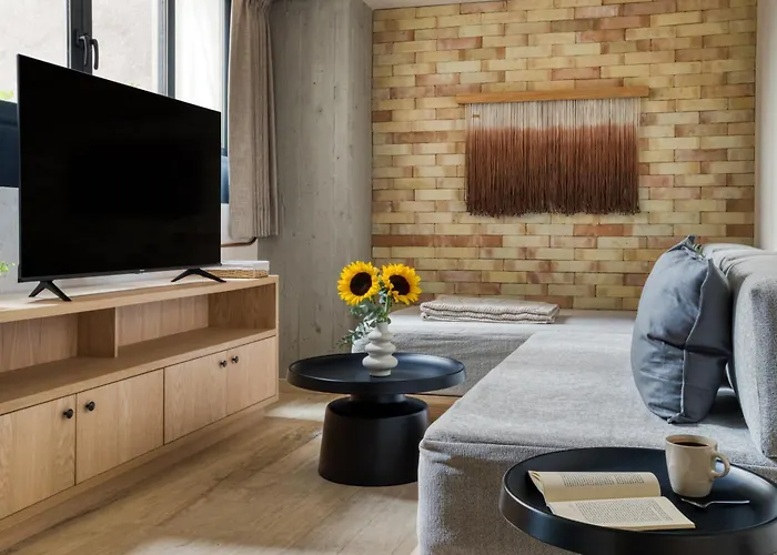 Caliza Roma Residences By Tasman Apartahotel