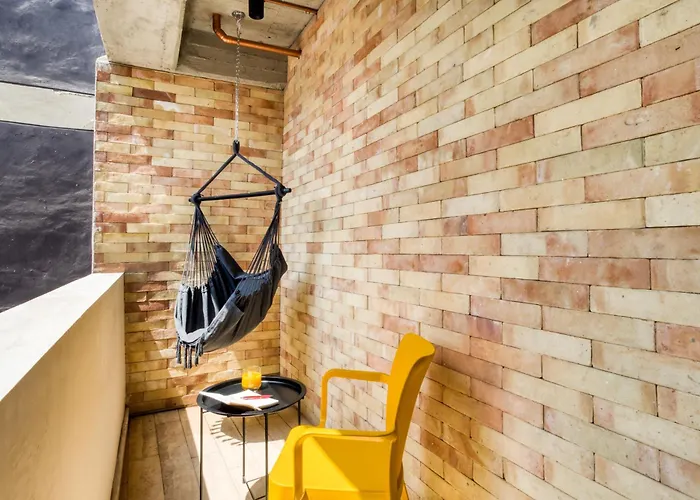 Caliza Roma Residences By Tasman Apartahotel
