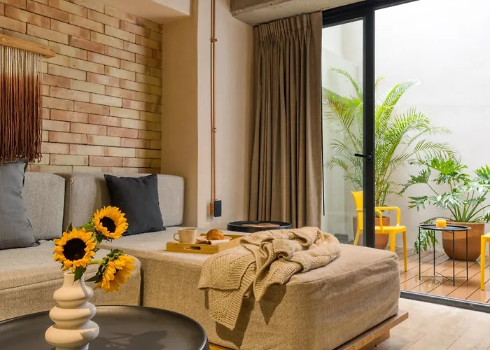 Caliza Roma Residences By Tasman 4*