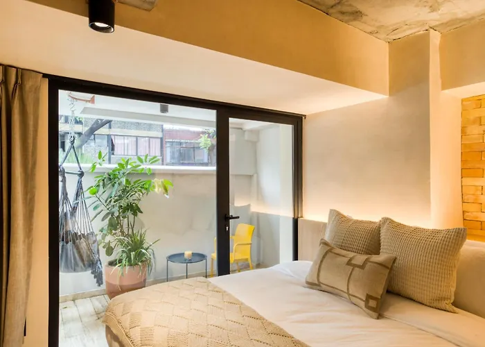 Caliza Roma Residences By Tasman Apartahotel 4*
