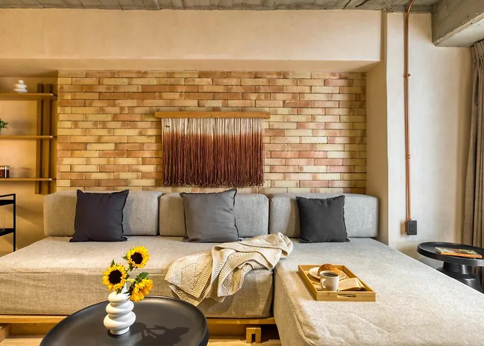 Caliza Roma Residences By Tasman