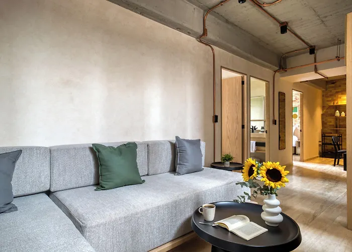 Apartahotel Caliza Roma Residences By Tasman