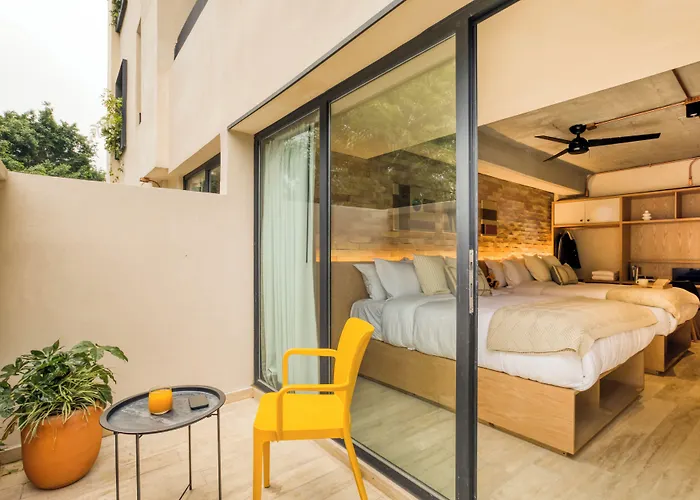 Caliza Roma Residences By Tasman Apartahotel
